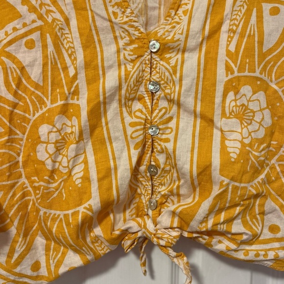 C&C California linen blend blouse relaxed fit cropped  Small - Picture 4 of 6